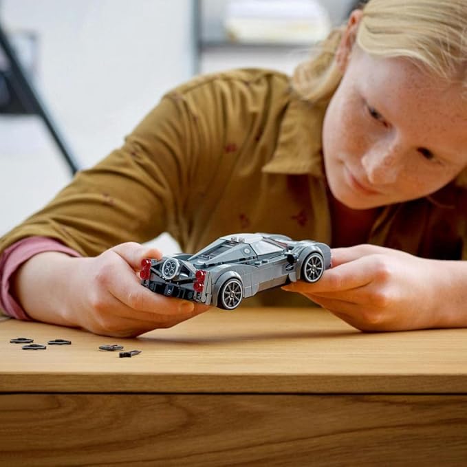 76915 PAGANI UTOPIA