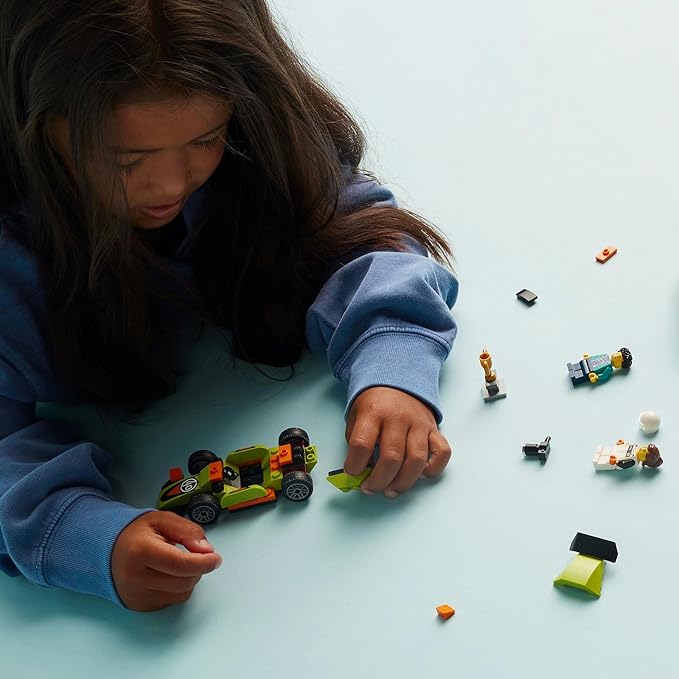 60399 GREEN RACE CAR