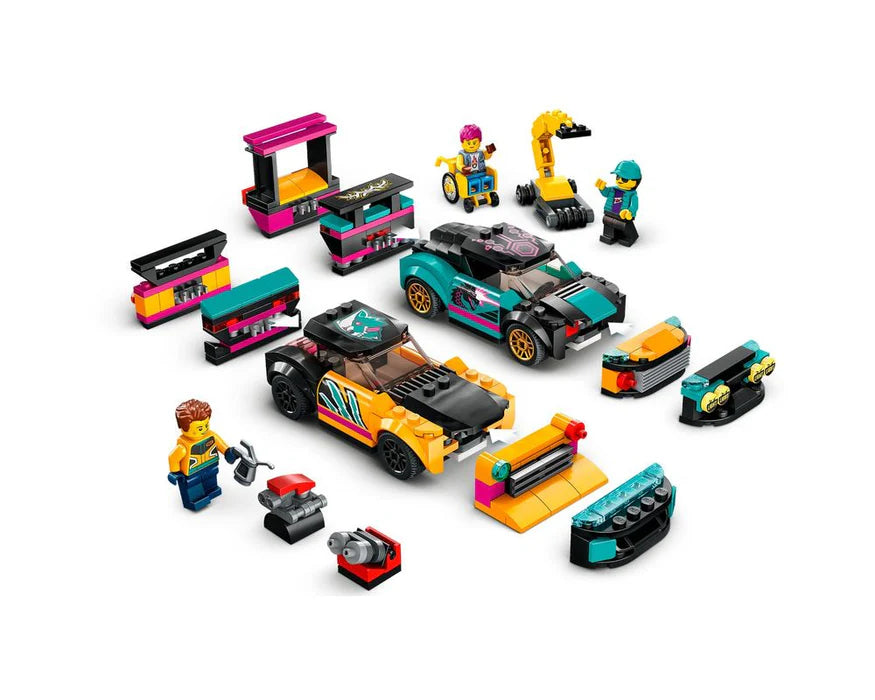 CUSTOM CAR GARAGE