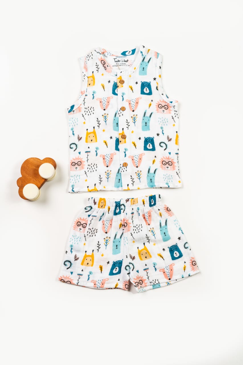 SLEEVELESS PANDA PRINT MUSLIN JABLA & SHORTS SET -WHITE