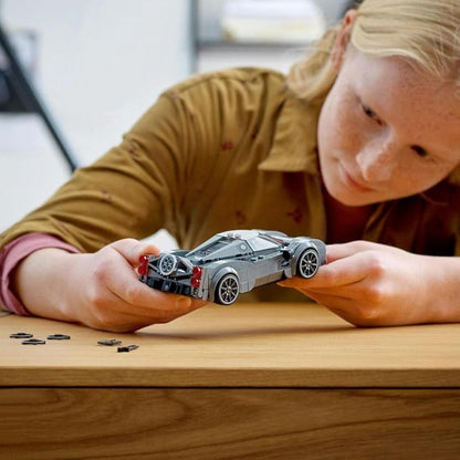 76915 PAGANI UTOPIA