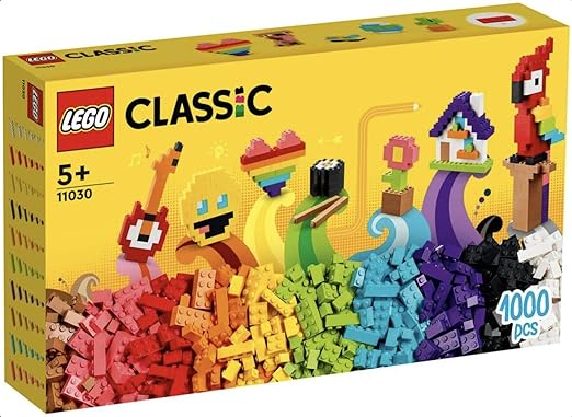 LOTS OF BRICKS