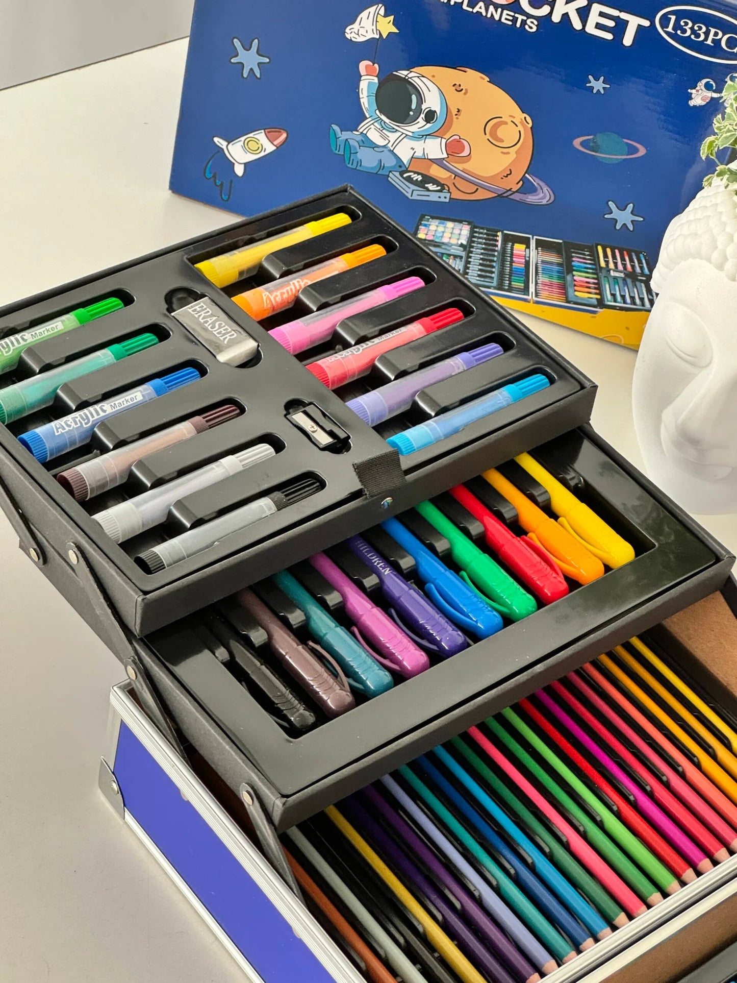 VER-133-MIX SPACE COLOURING KIT