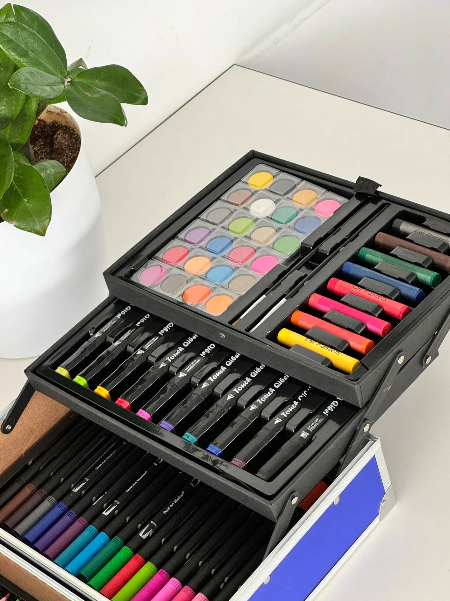 VER-133-MIX SPACE COLOURING KIT