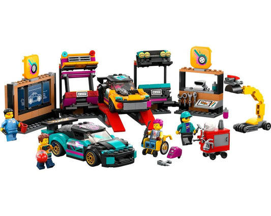 CUSTOM CAR GARAGE